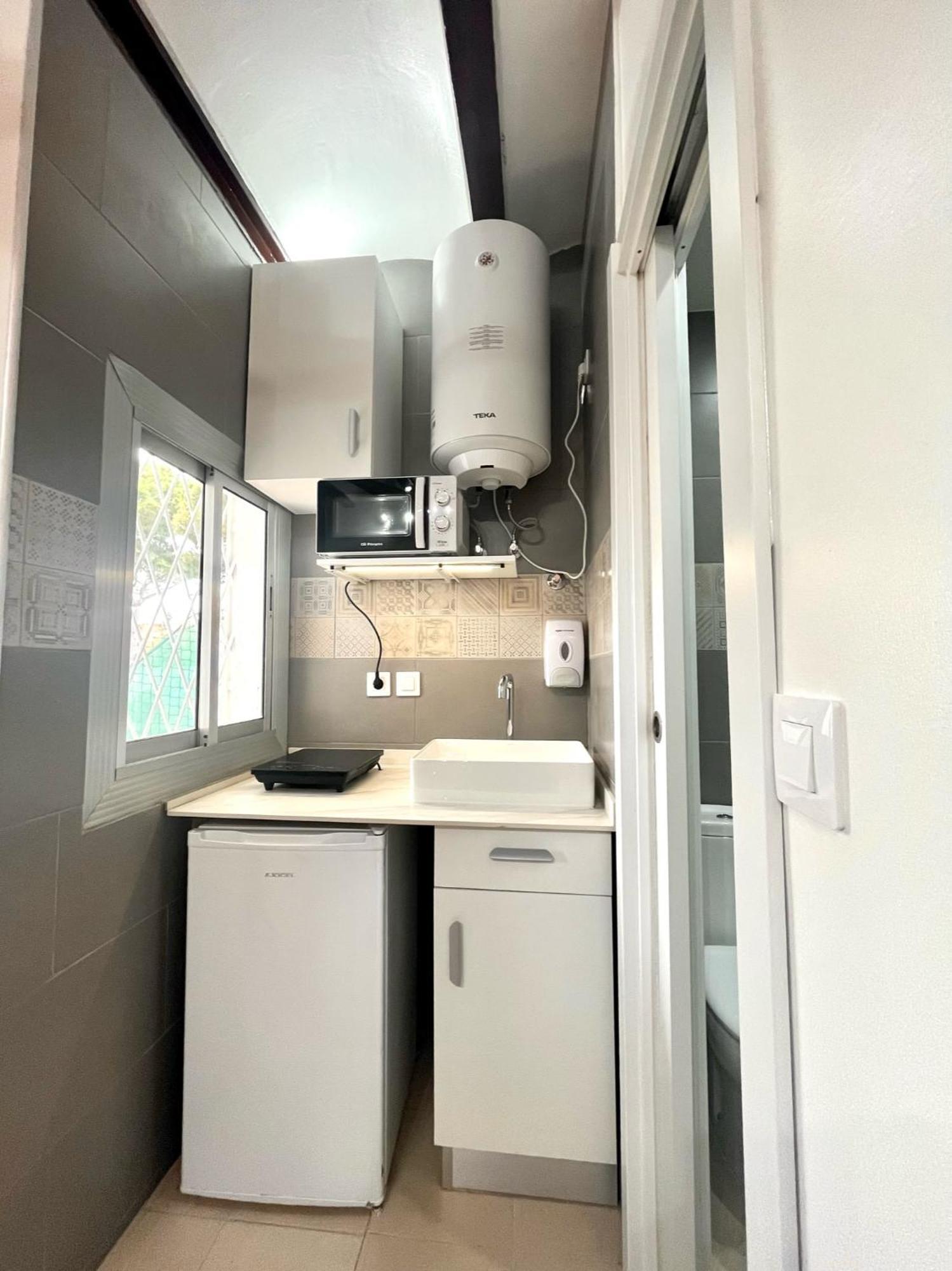 Nuevos Apartamentos Frente Al Mar Y A La Playa Castelldefels Exteriör bild